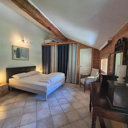 Grand Proche Apartment