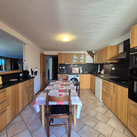Grand Proche Apartment